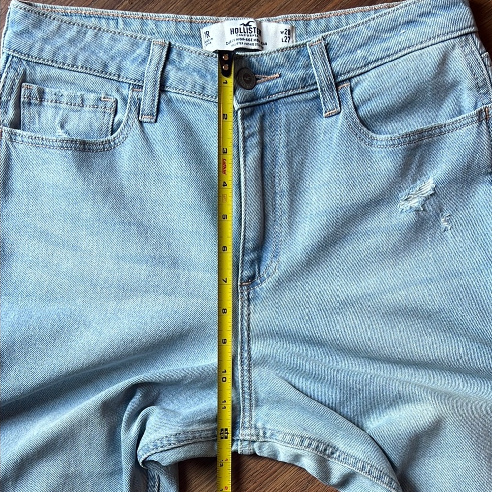 W28 L27 - Hollister Light Wash Blue Straight Leg Jeans - 7R - Picture 5 of 11